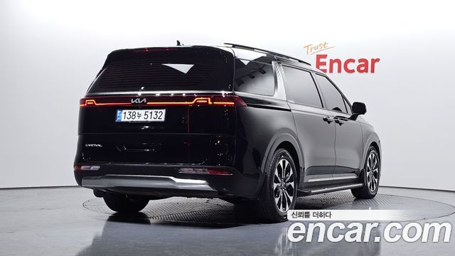 Kia Carnival 2021 thumb 3