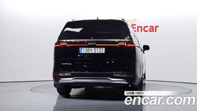 Kia Carnival 2021 thumb 5