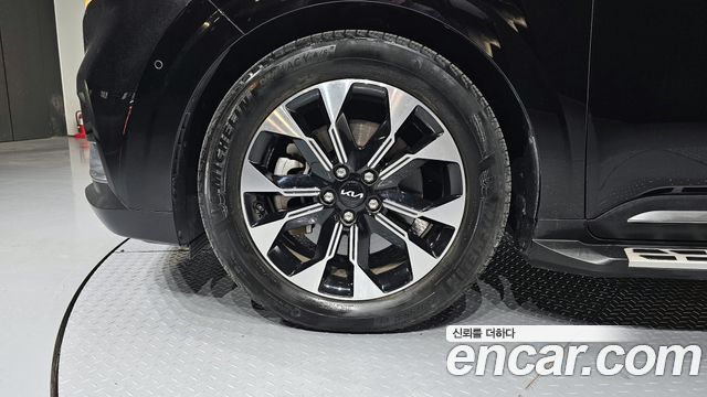 Kia Carnival 2021 thumb 6