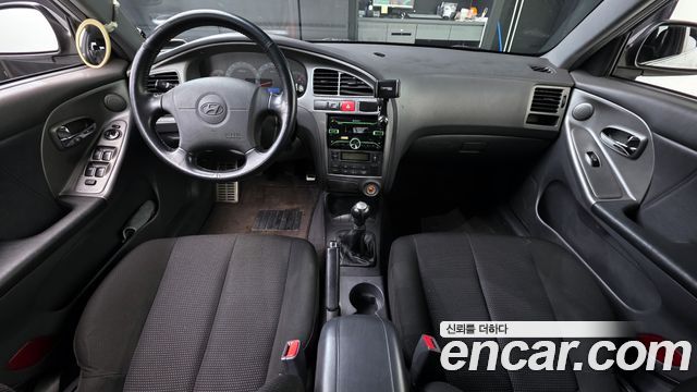 Hyundai Avante 2002 thumb 8
