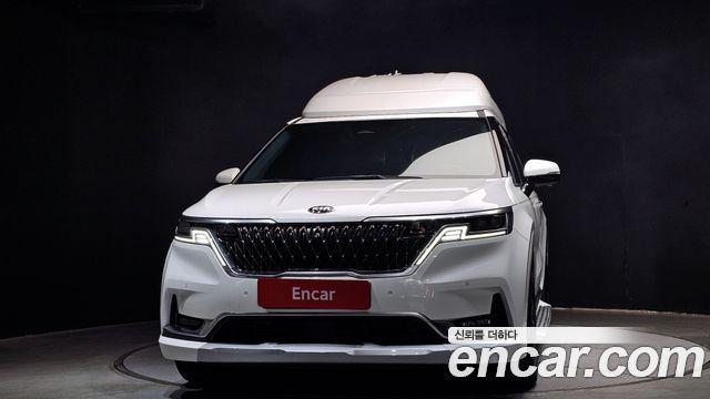 Kia Carnival 2021 thumb 4
