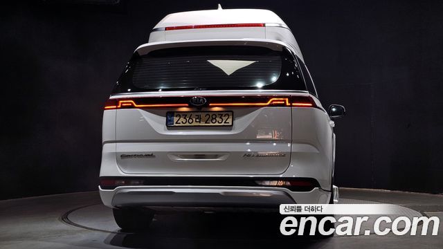 Kia Carnival 2021 thumb 5