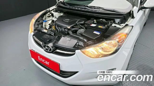 Hyundai Avante 2010 thumb 7