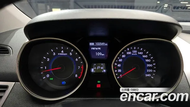Hyundai Avante 2010 thumb 9