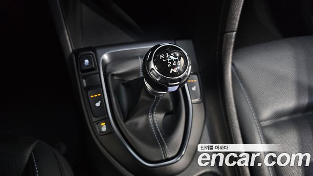 Hyundai Veloster 2019 thumb 9