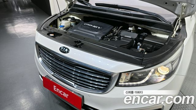Kia Carnival 2015 thumb 7
