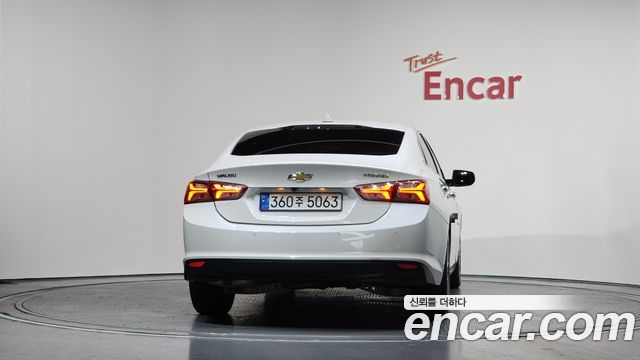 Chevrolet Malibu 2020 thumb 4