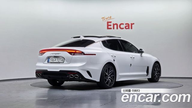 Kia Stinger 2021 thumb 3