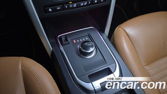 Land Rover Discovery Sport 2019 thumb 9