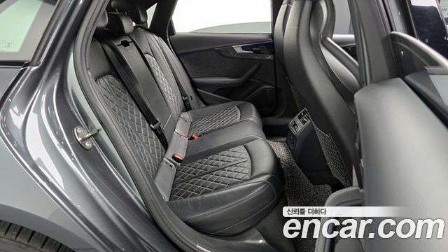 Audi S4 2021 thumb 6