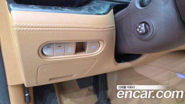 Genesis G90 2023 thumb 11