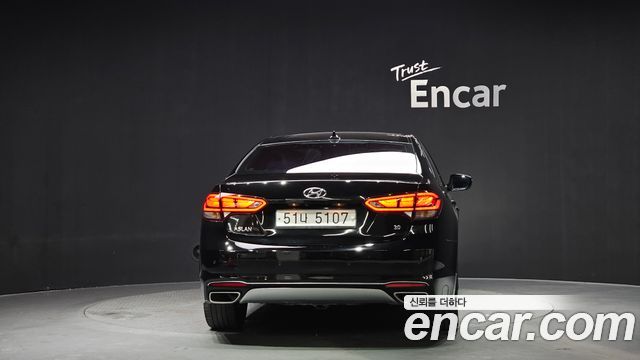Hyundai Aslan 2017 thumb 5
