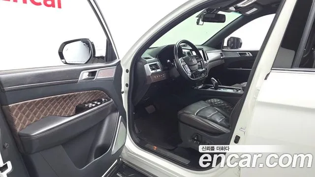 SsangYong Rexton 2022 thumb 10