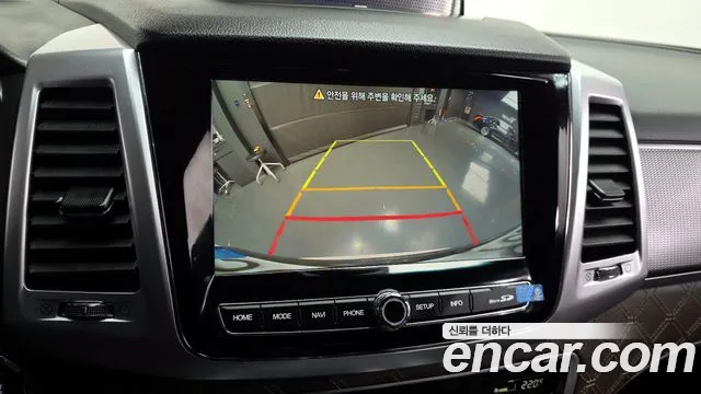 SsangYong Rexton 2022 thumb 12
