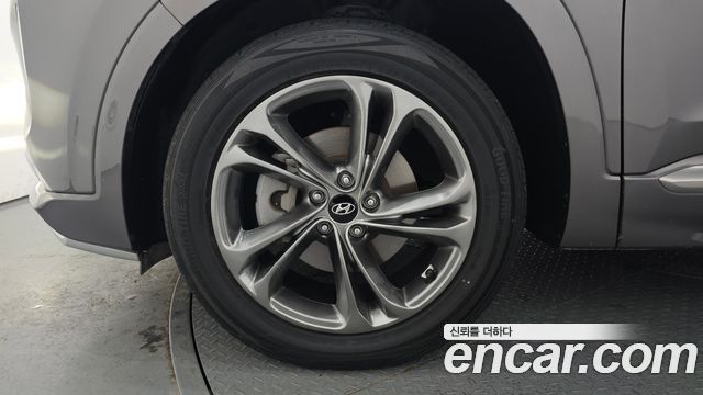 Hyundai Santa Fe 2019 thumb 6