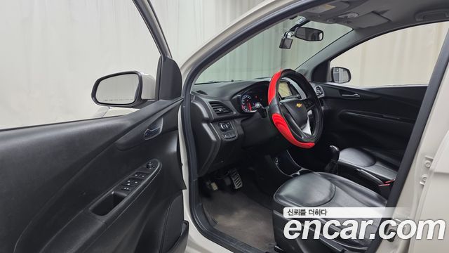 Chevrolet Spark 2017 thumb 10
