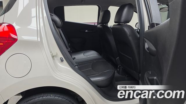 Chevrolet Spark 2017 thumb 11