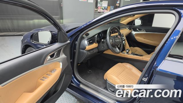 Genesis G70 2021 thumb 11