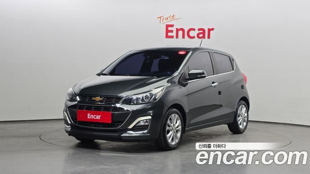 Chevrolet Spark 2018 thumb 2