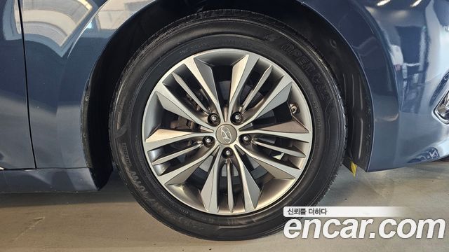 Hyundai Grandeur 2015 thumb 6