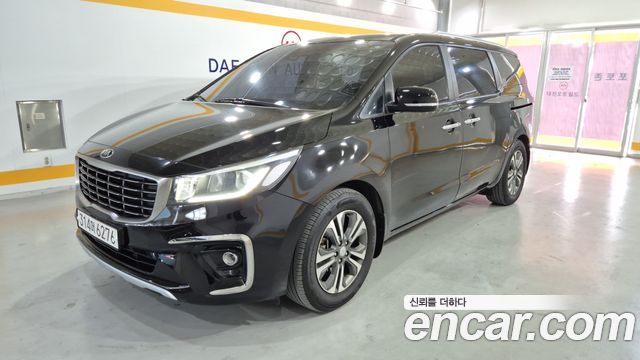Kia Carnival 2018 thumb 3