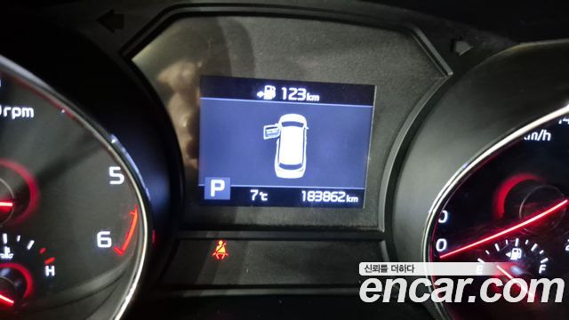 Kia Carnival 2018 thumb 8