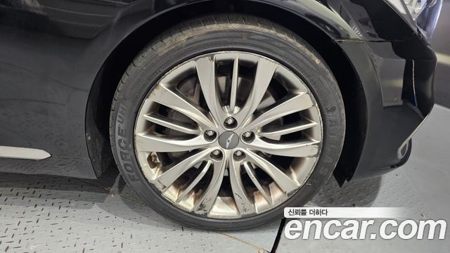 Genesis G80 2016 thumb 6