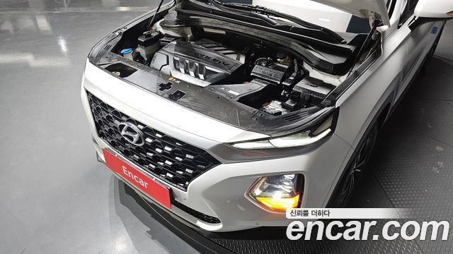 Hyundai Santa Fe 2018 thumb 7