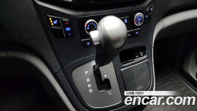 Hyundai Starex 2019 thumb 9