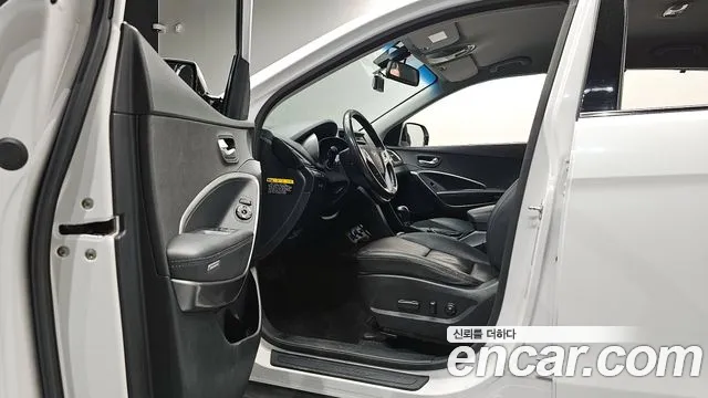 Hyundai Santa Fe 2016 thumb 10