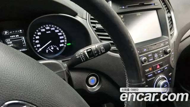 Hyundai Santa Fe 2016 thumb 12