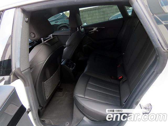 Audi A5 2019 thumb 11