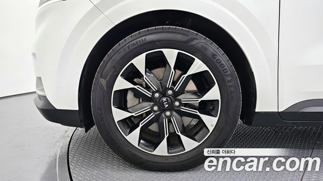 Kia Carnival 2020 thumb 5
