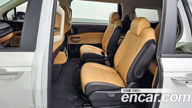 Kia Carnival 2020 thumb 11