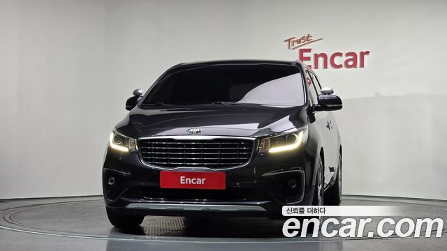 Kia Carnival 2019 thumb 3