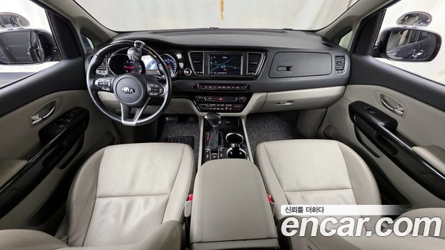 Kia Carnival 2019 thumb 7