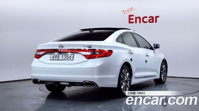 Hyundai Grandeur 2015 thumb 3