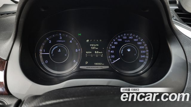 Hyundai Grandeur 2015 thumb 9