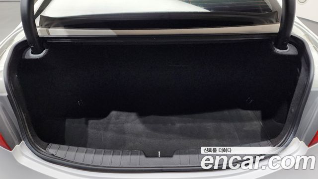 Hyundai Grandeur 2015 thumb 12