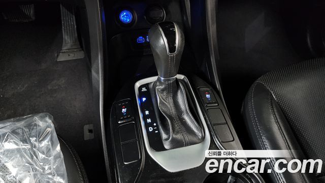 Hyundai Santa Fe 2016 thumb 10
