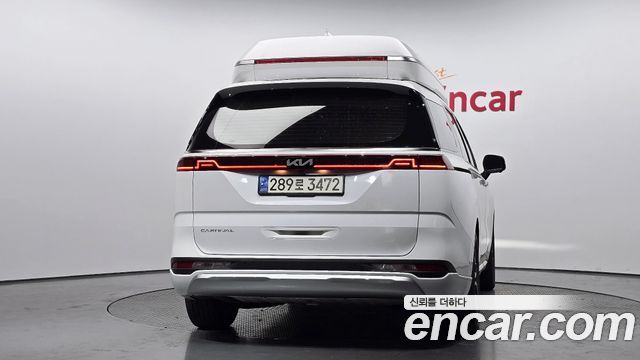 Kia Carnival 2021 thumb 5