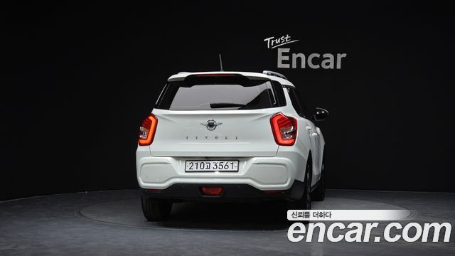 SsangYong Tivoli 2021 thumb 5