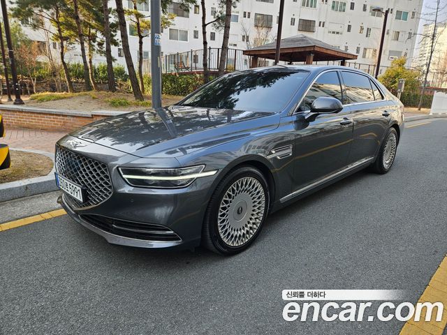 Genesis G90 2019 thumb 2