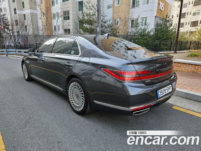 Genesis G90 2019 thumb 3