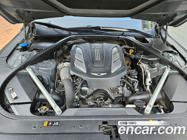 Genesis G90 2019 thumb 6