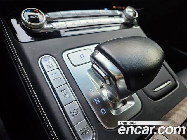 Genesis G90 2019 thumb 9