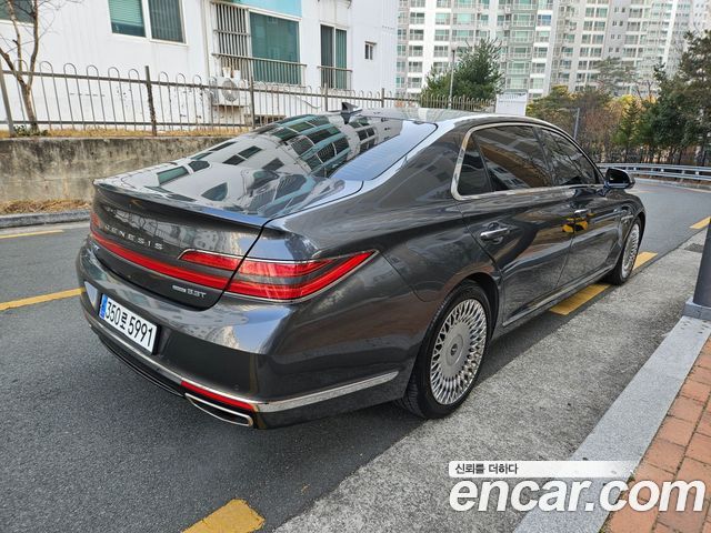 Genesis G90 2019 thumb 12