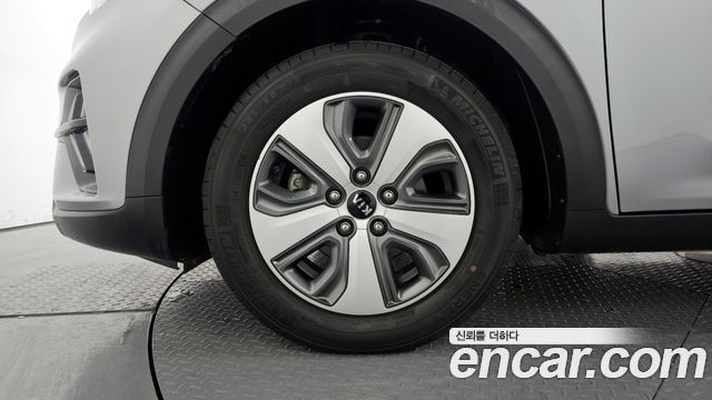 Kia Niro 2019 thumb 5