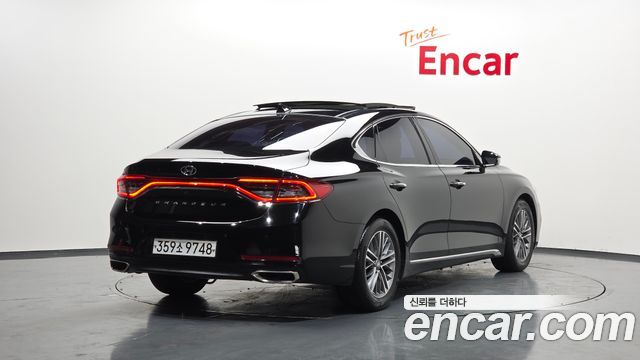 Hyundai Grandeur 2017 thumb 3