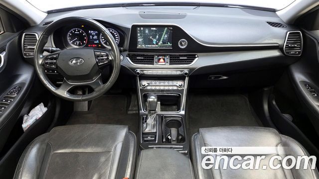Hyundai Grandeur 2017 thumb 8